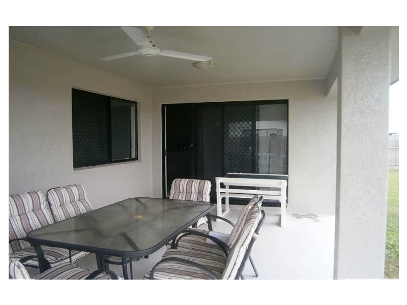 27 Iona Avenue, Burdell QLD 4818