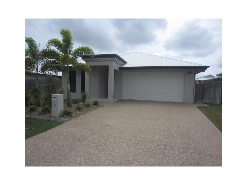 27 Iona Avenue, Burdell QLD 4818