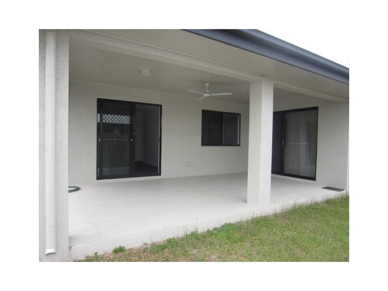 27 Iona Avenue, Burdell QLD 4818