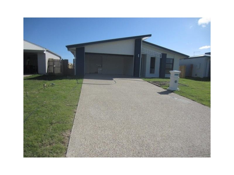 14 Waikiki Terrace, Mount Low QLD 4818