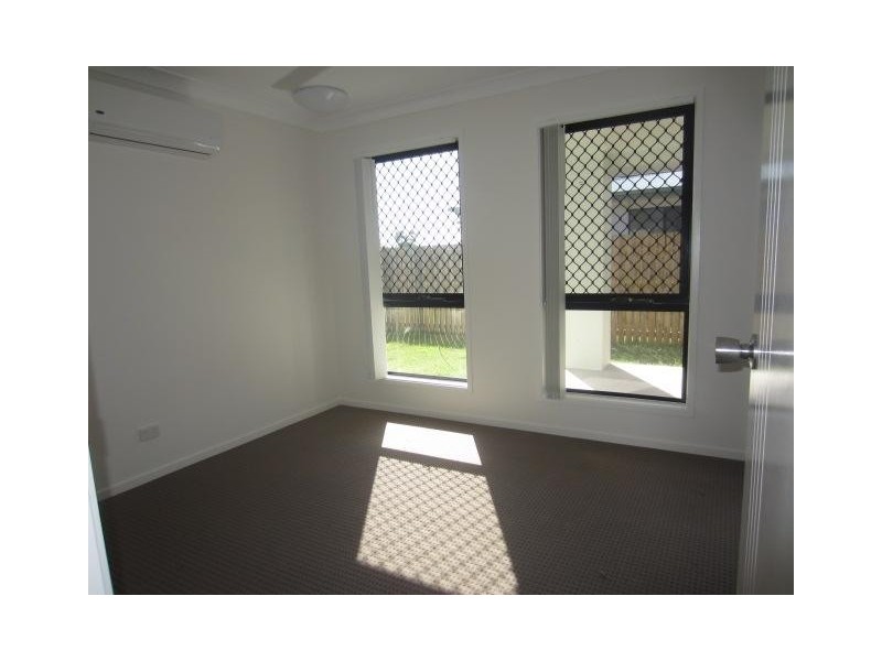 14 Waikiki Terrace, Mount Low QLD 4818