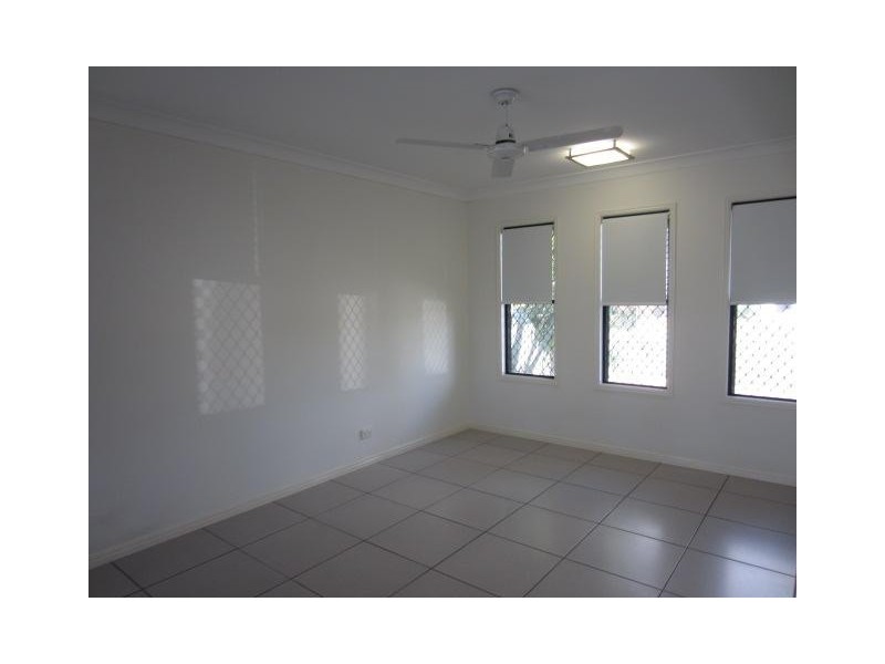 73 Lady Musgrave, Burdell QLD 4818