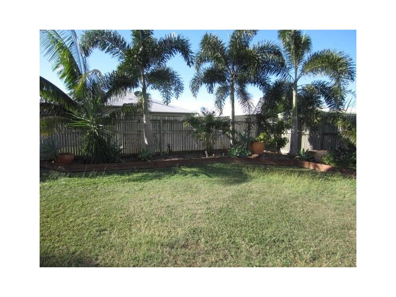 73 Lady Musgrave, Burdell QLD 4818