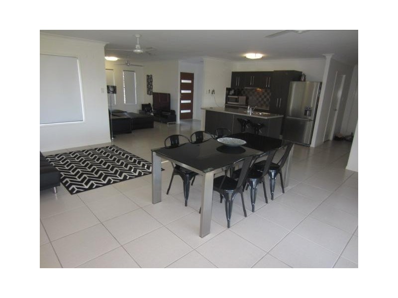 73 Lady Musgrave, Burdell QLD 4818