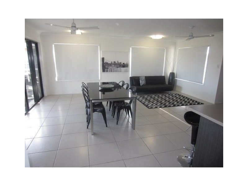 73 Lady Musgrave, Burdell QLD 4818