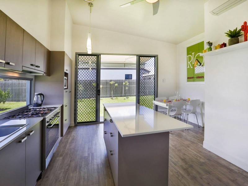 32 Daydream Circuit, Burdell QLD 4818