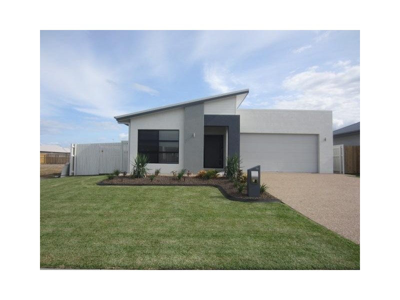 75  Poinsettia drive, Bohle Plains QLD 4817