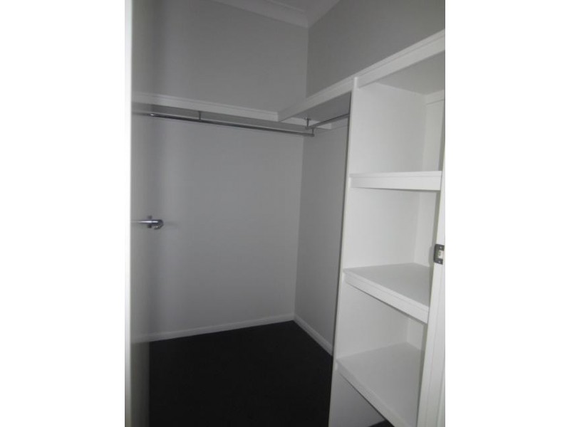 75  Poinsettia drive, Bohle Plains QLD 4817