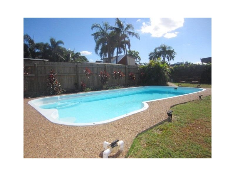 70 Whitsunday Drive, Kirwan QLD 4817