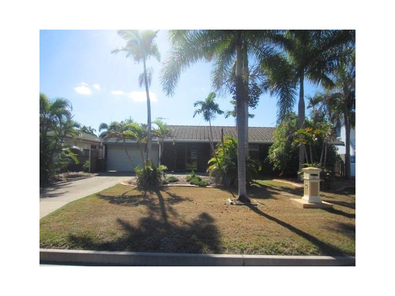 70 Whitsunday Drive, Kirwan QLD 4817