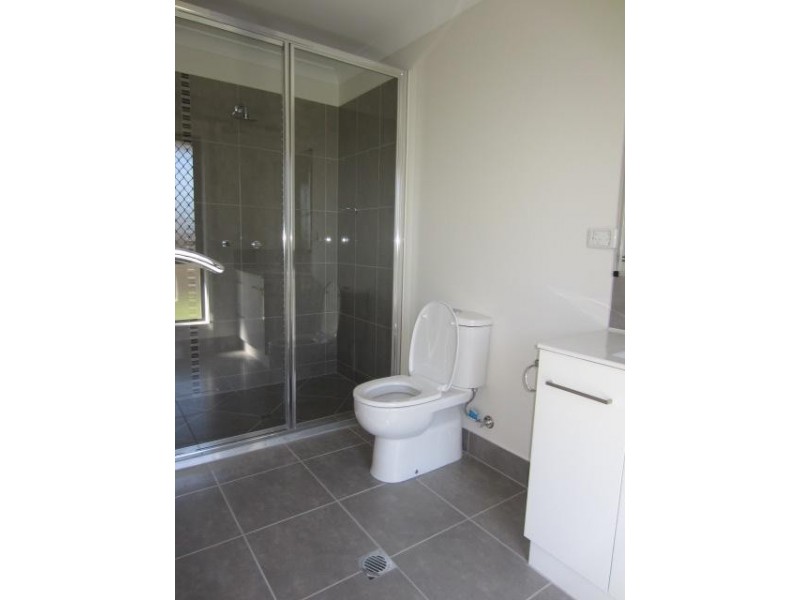 34 Waikiki Terrace, Mount Low QLD 4818