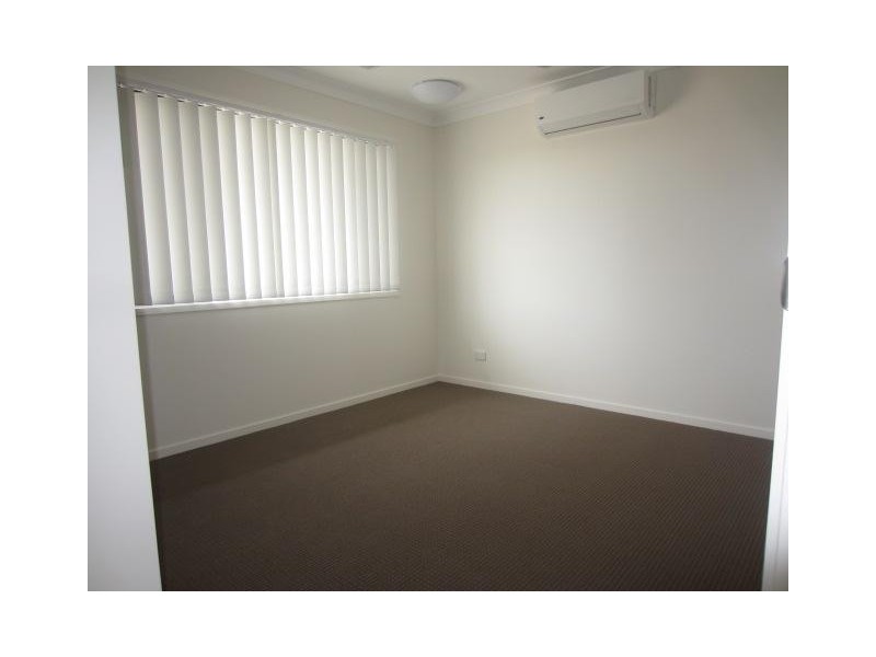 8A Catho Avenue, Mount Low QLD 4818