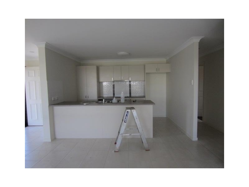 5 Lanikai Place, Mount Low QLD 4818