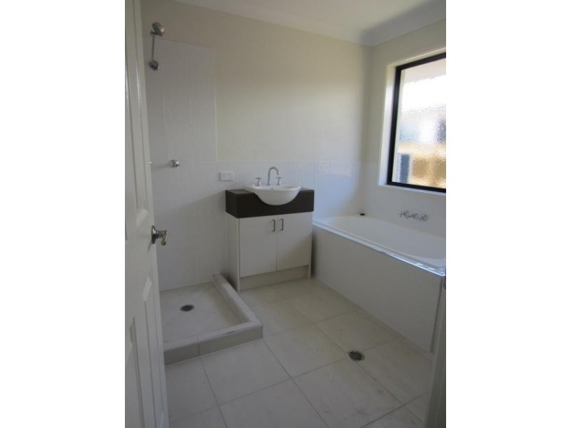 5 Lanikai Place, Mount Low QLD 4818