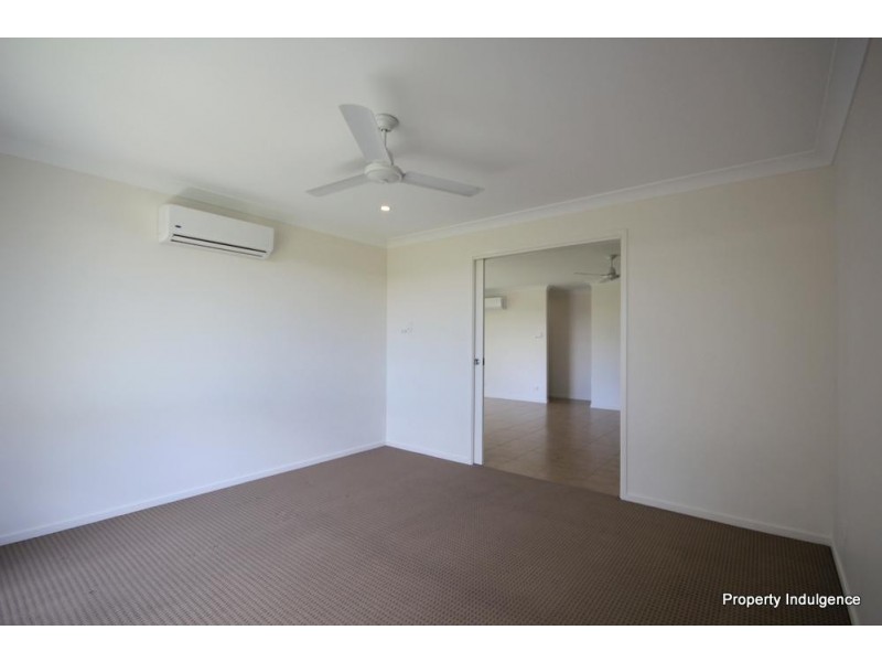 42 Epping Way, Mount Low QLD 4818