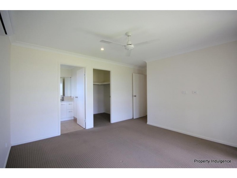 42 Epping Way, Mount Low QLD 4818