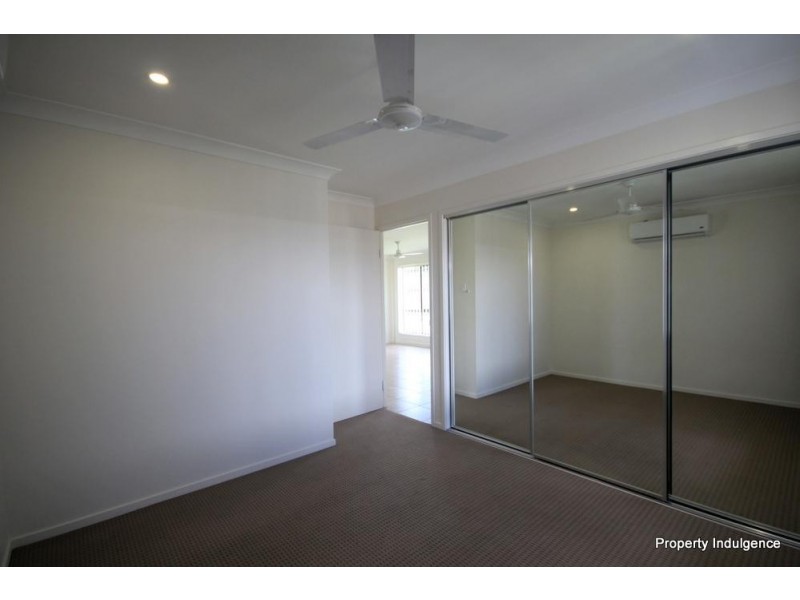 42 Epping Way, Mount Low QLD 4818