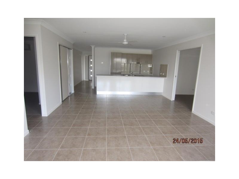 42 Epping Way, Mount Low QLD 4818