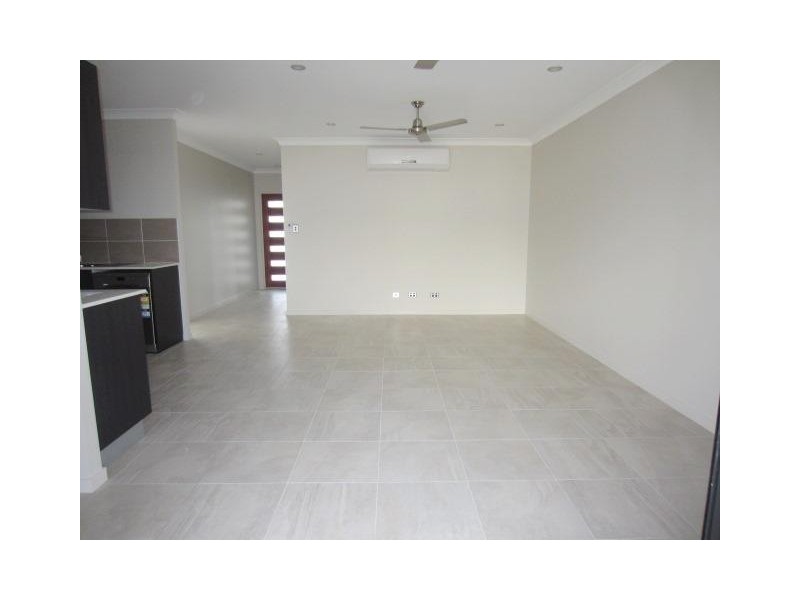 2/35 Trevalla Enterance, Burdell QLD 4818