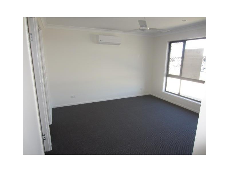 64 Epping Way, Mount Low QLD 4818