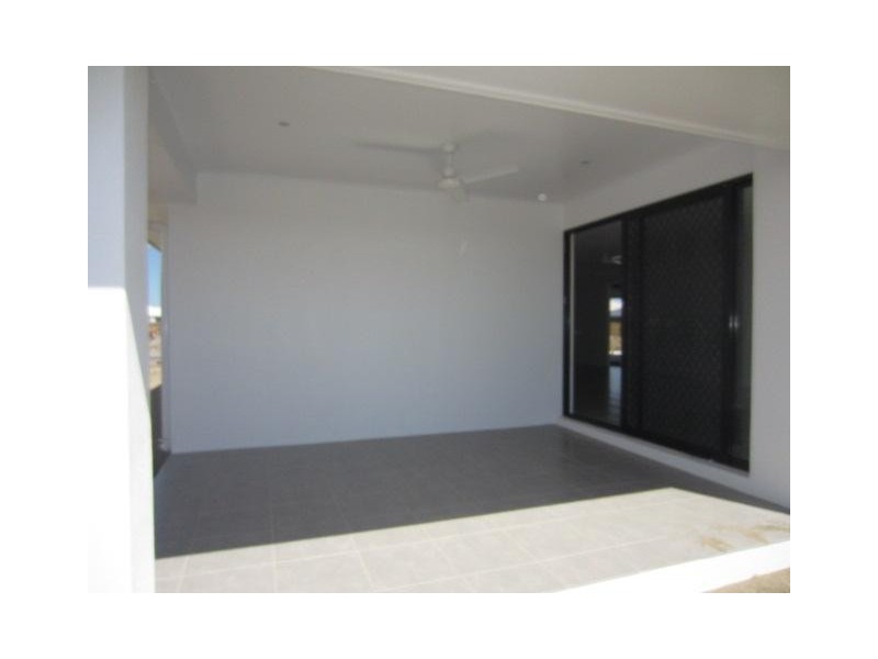 64 Epping Way, Mount Low QLD 4818