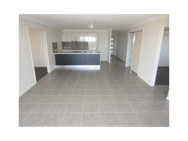 64 Epping Way, Mount Low QLD 4818