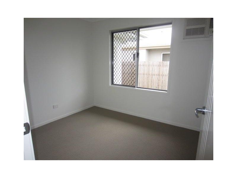 2 Yass Crescent, Kelso QLD 4815