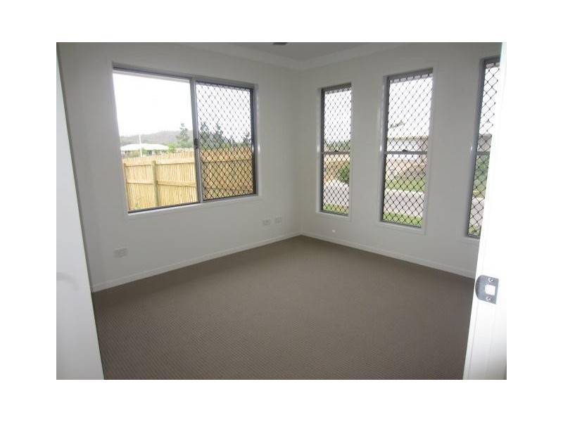 2 Yass Crescent, Kelso QLD 4815