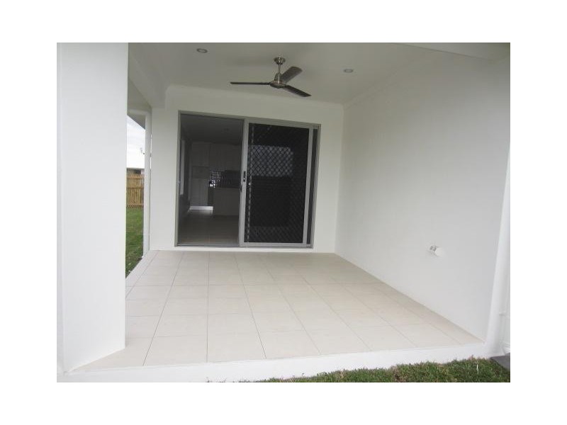 2 Yass Crescent, Kelso QLD 4815