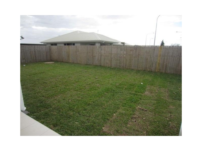 2 Yass Crescent, Kelso QLD 4815