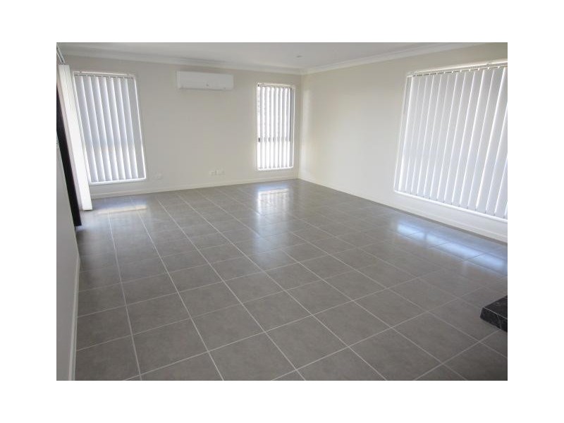 48 Epping Way, Mount Low QLD 4818