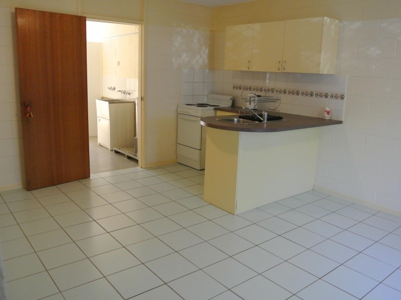 9/19 Ryan Street, North Ward QLD 4810