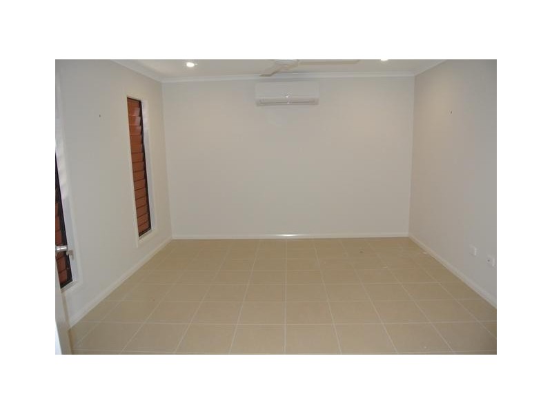 71 Sanctum Boulevard, Mount Low QLD 4818