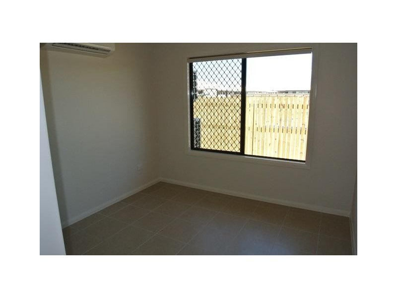 71 Sanctum Boulevard, Mount Low QLD 4818