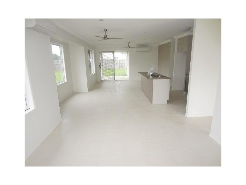 34 Yarra Crescent, Kelso QLD 4815