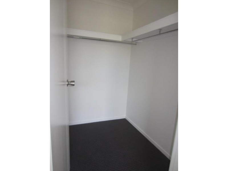 73 Sanctum Boulevard, Mount Low QLD 4818