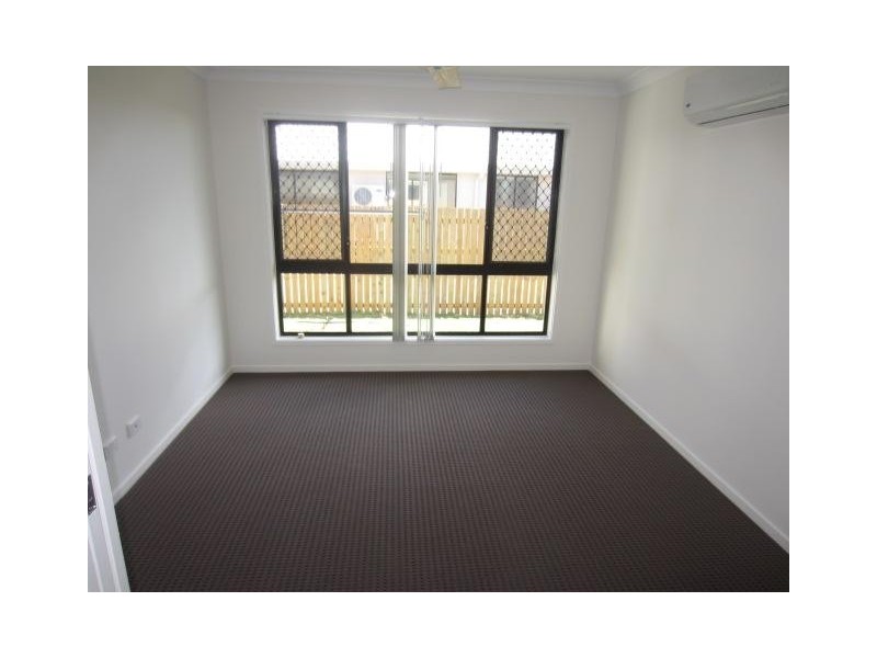 54 Epping Way, Mount Low QLD 4818