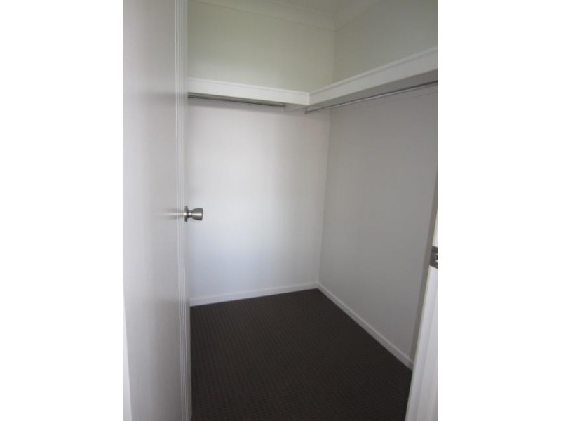 54 Epping Way, Mount Low QLD 4818