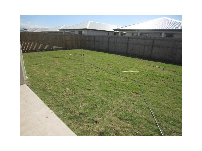 54 Epping Way, Mount Low QLD 4818