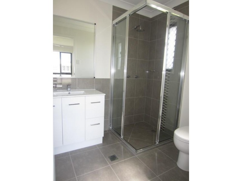 33 Epping Way, Mount Low QLD 4818