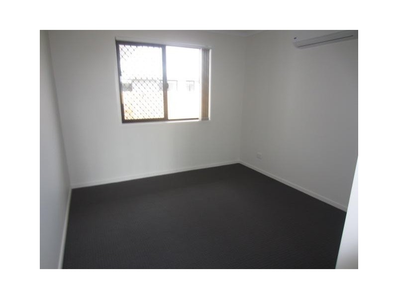 33 Epping Way, Mount Low QLD 4818