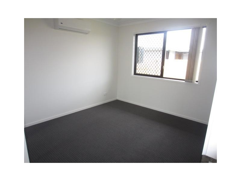 33 Epping Way, Mount Low QLD 4818