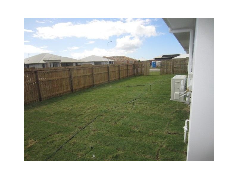 33 Epping Way, Mount Low QLD 4818