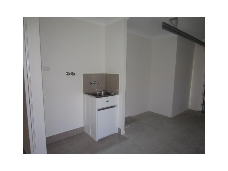 1/54 Margaret Ellen Drive, Kelso QLD 4815