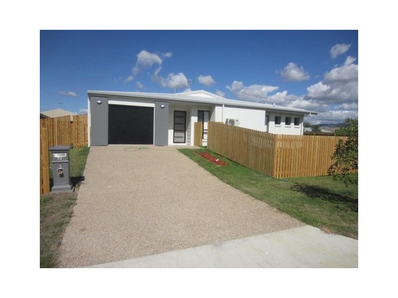 1/54 Margaret Ellen Drive, Kelso QLD 4815