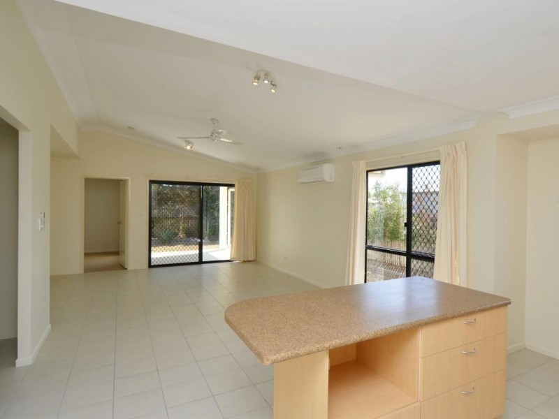 31 Tipperary Street, Burdell QLD 4818