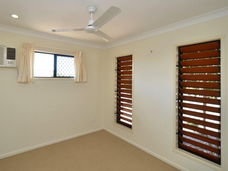 31 Tipperary Street, Burdell QLD 4818