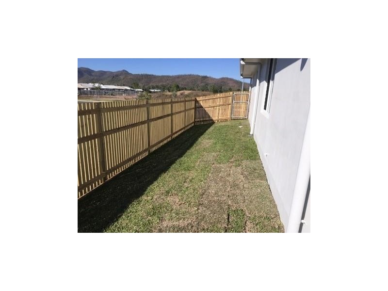 142 River Parks Boulevard, Kelso QLD 4815