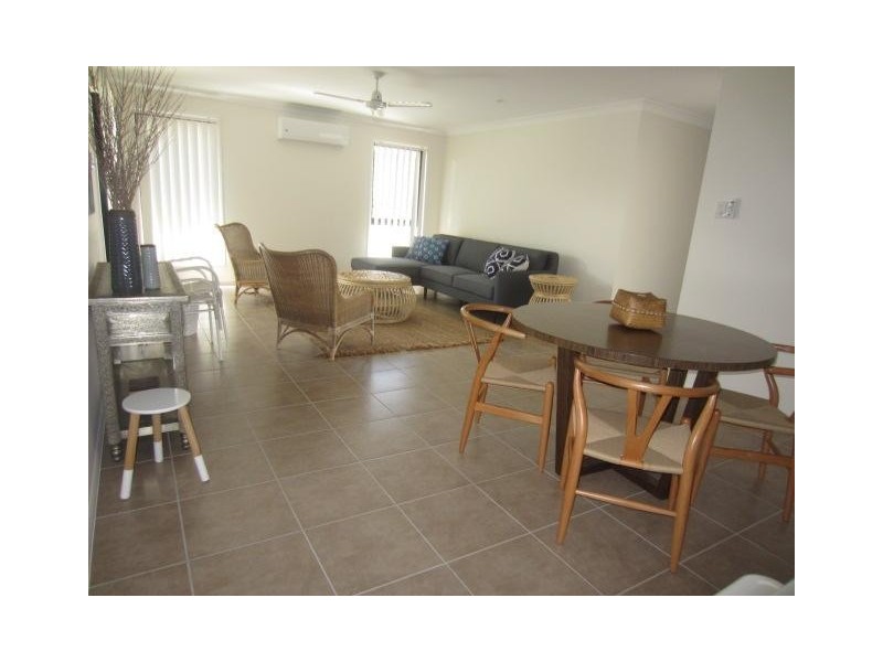 52 Epping Way, Mount Low QLD 4818