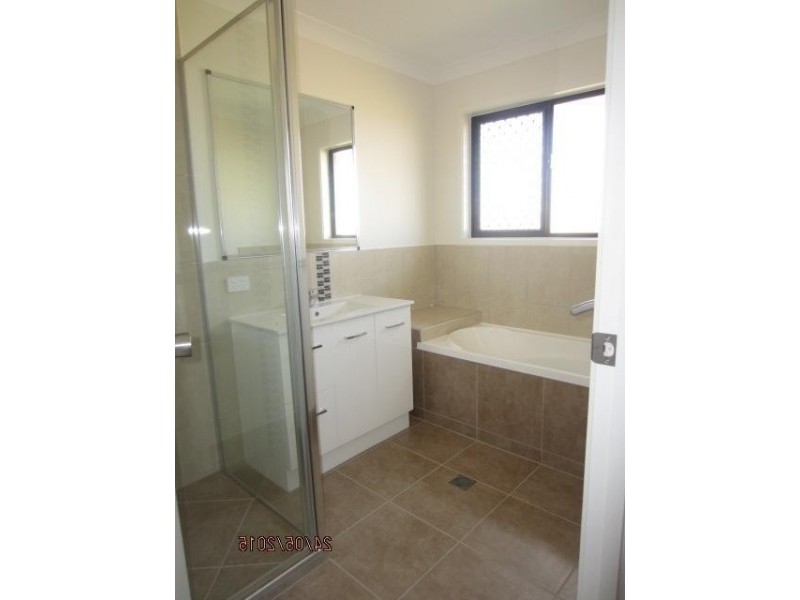 62 Epping Way, Mount Low QLD 4818